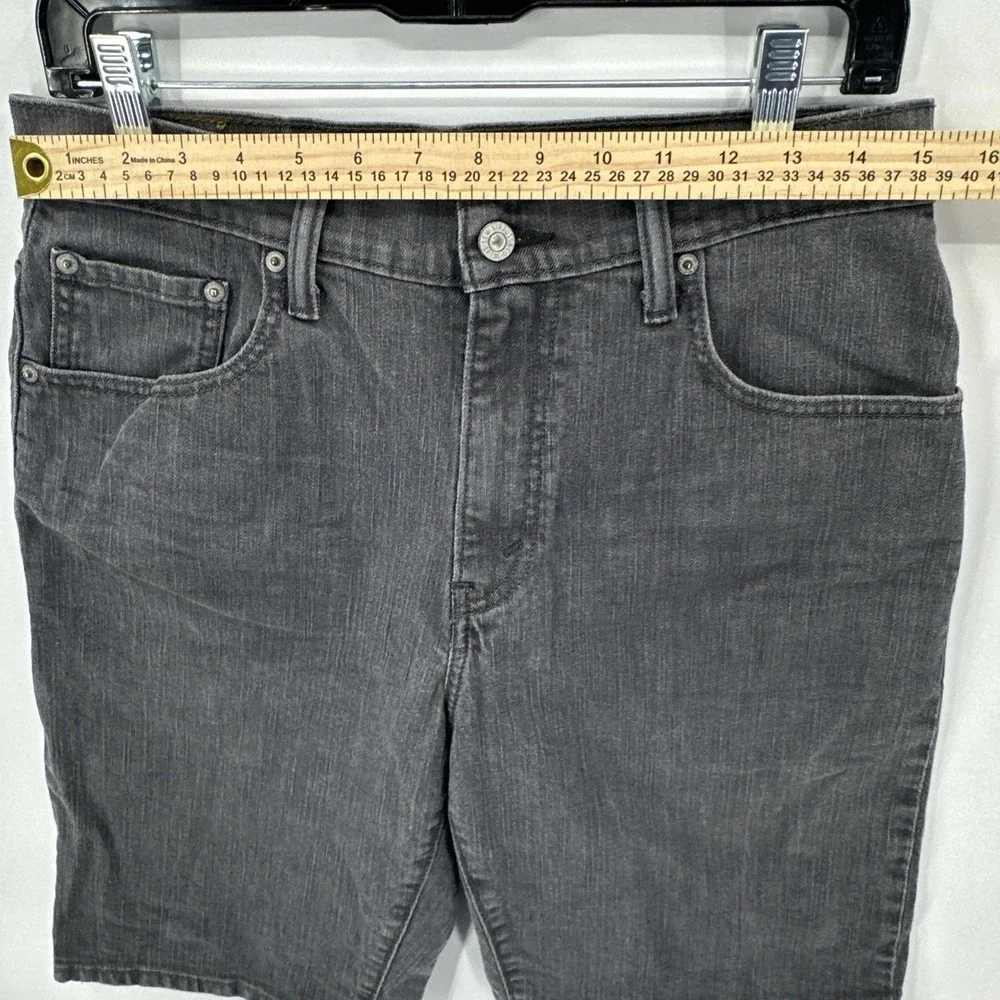 Levi's 569 Shorts Jorts Mens 30x11 Black Gray Denim Loose Relaxed Fit Dark Fade